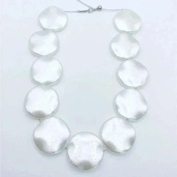 Pearl Necklace - Picture 3 of 5